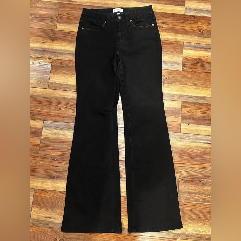 Shyanne Black Flare Women's Jeans